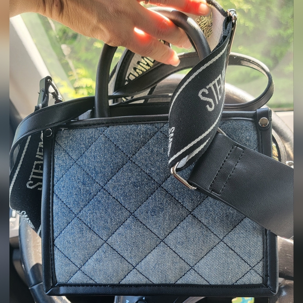 Steve Madden Denim Canvas Bwebber Crossbody Strap. - Picture 4 of 4